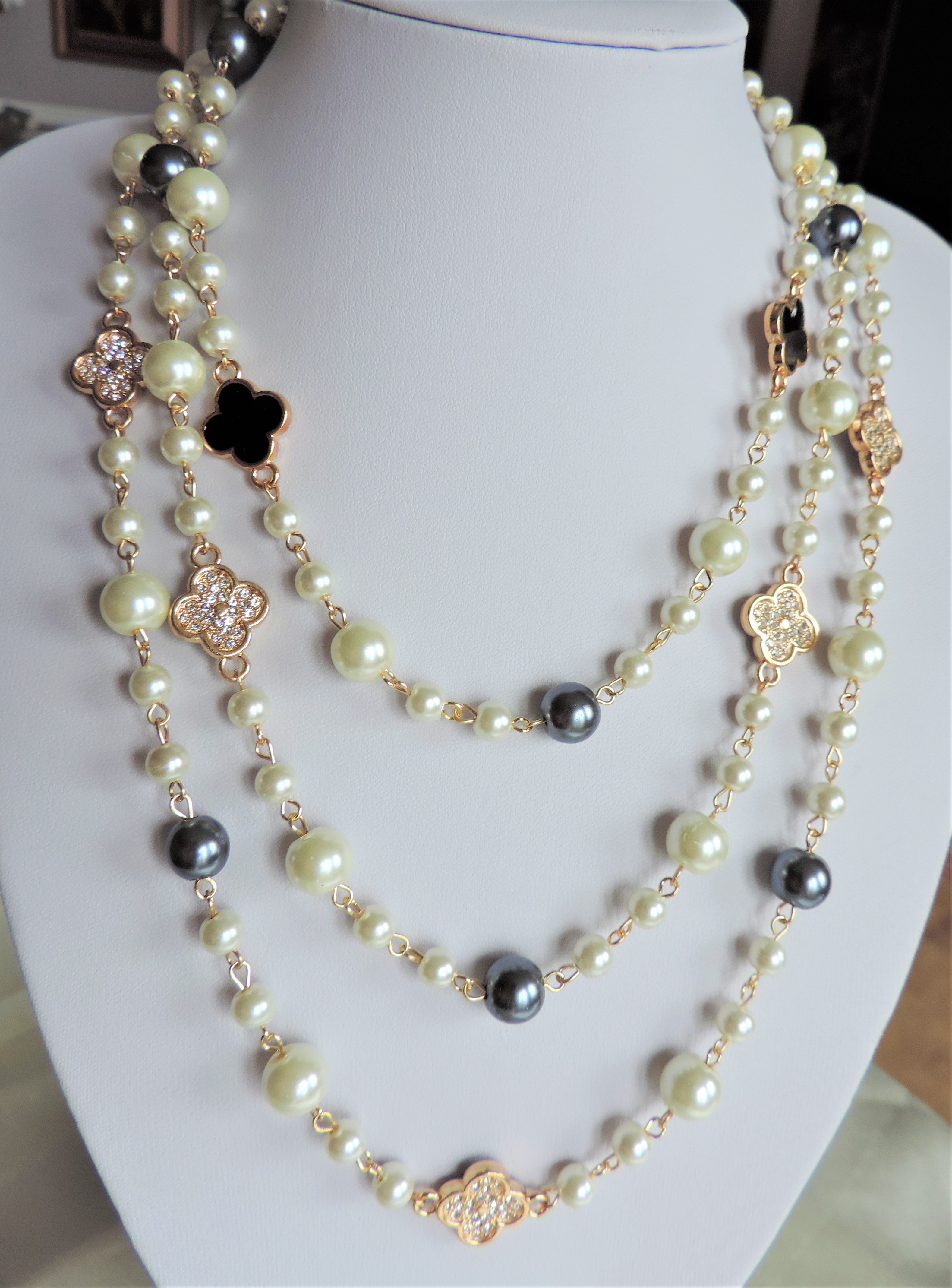 60 inch Pearl Enamel & Crystal Necklace - Image 2 of 5
