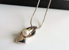 Sterling Silver Cultured Pearl Pendant Necklace