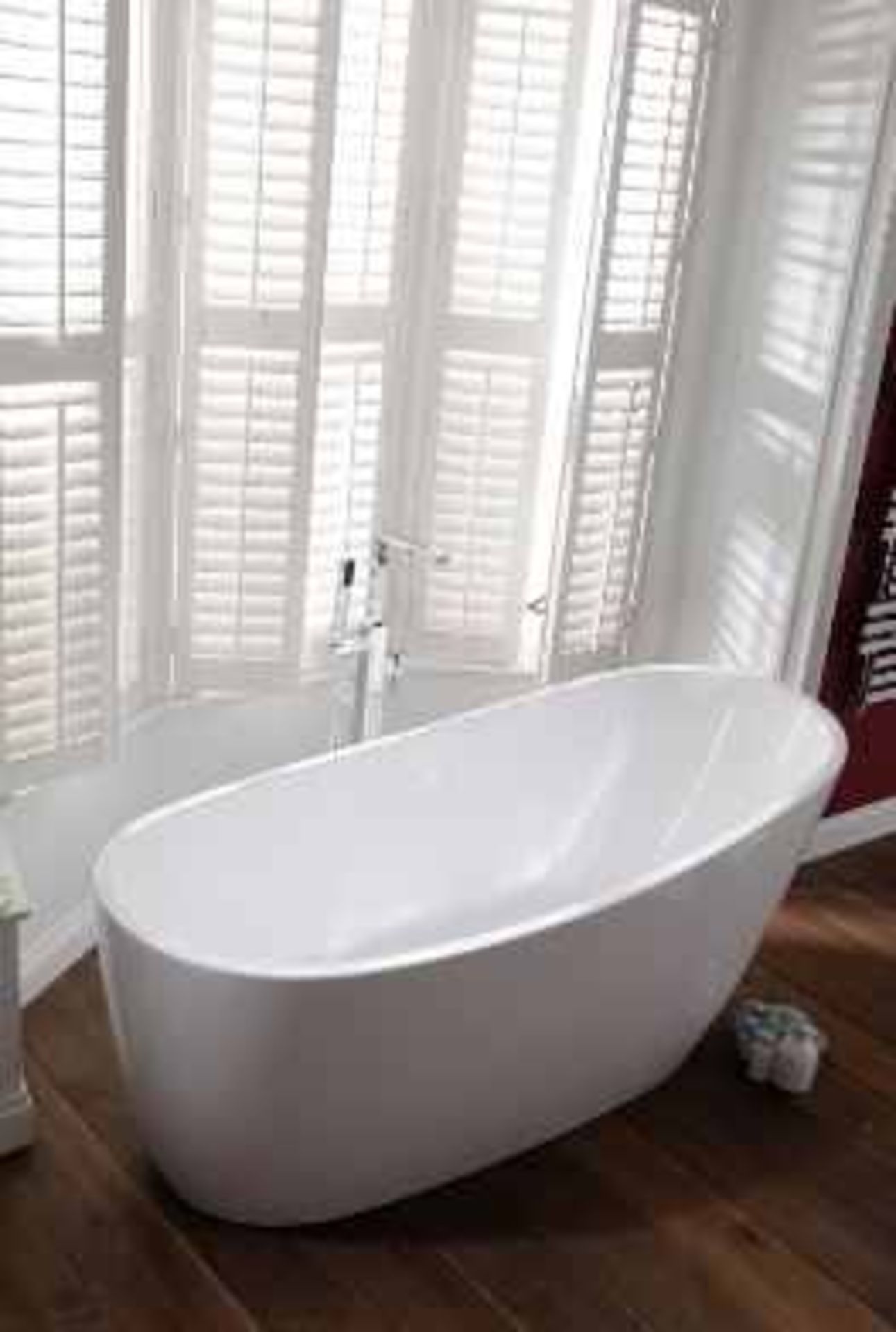 RRP £1,895. Pano Freestanding Bath Double Ended 1500 x 735mm. With Waste Kit, Chrome Click Clack Wa