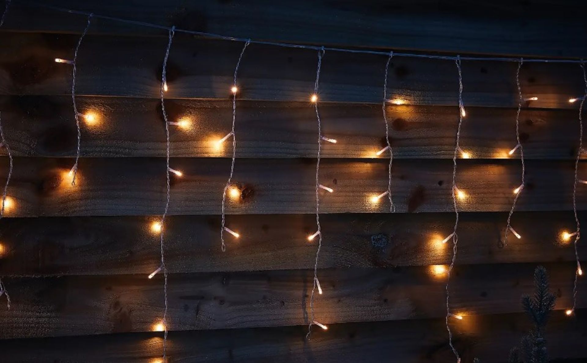 (11B) Lot RRP £450. 9x 720 Timer LED Icicle Lights Outdoor. (7x Warm White, 2x Bright White) RRP £