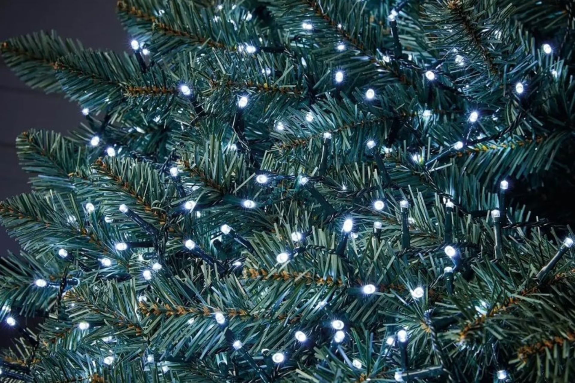 (9B) 16x Christmas / Winter Light Items To Include. 600 LED String Lights Bright White. 2x 240 Tim - Image 4 of 11