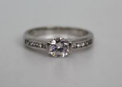 Diamond Style Silver Ring with Diamond Style Shoulders