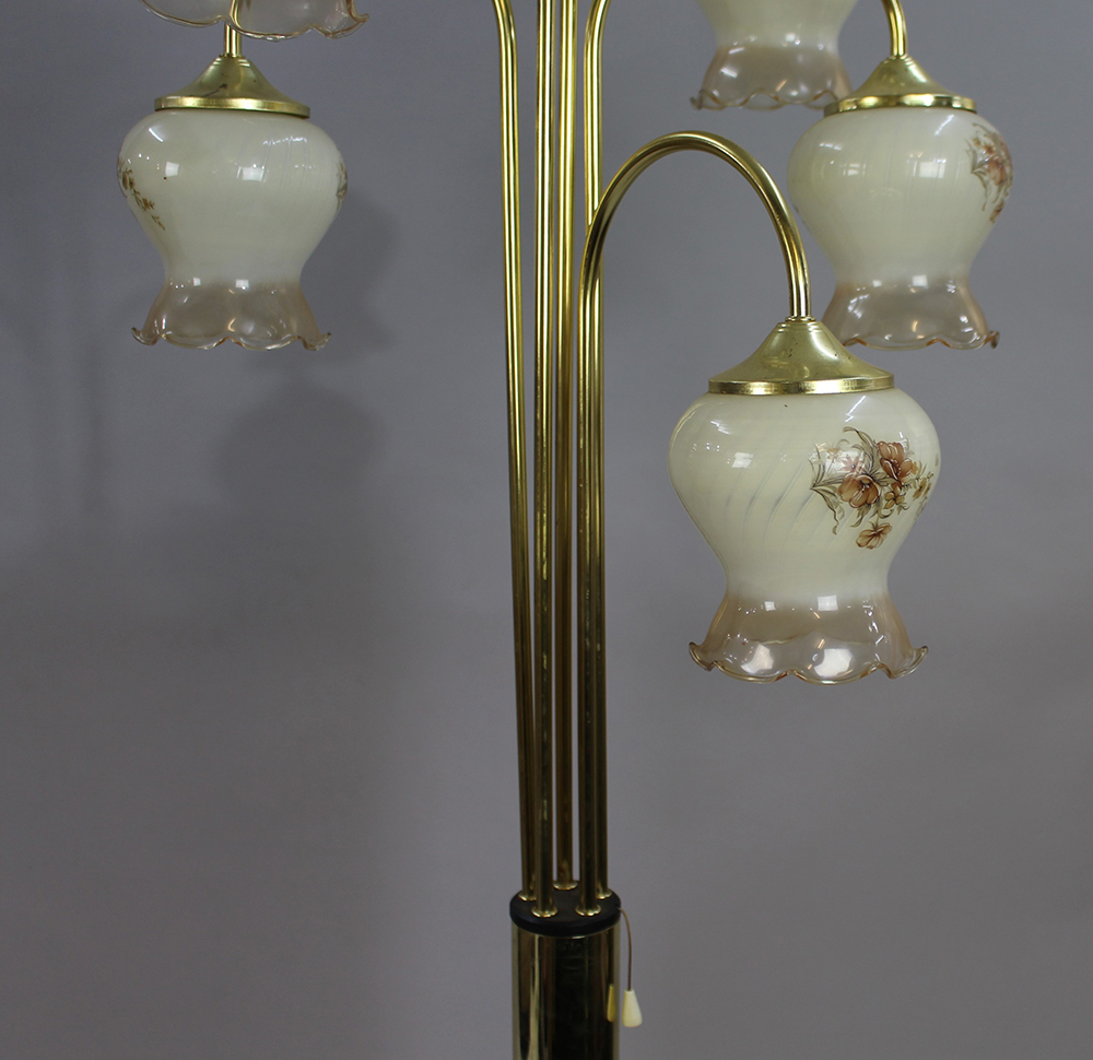 Brass Standard Lamp With Vintage Glass Shades - Image 4 of 4