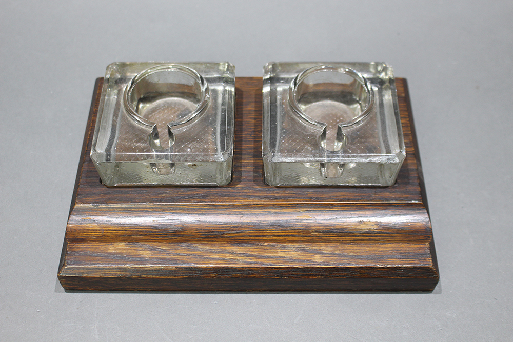 Early/mid 20th c. English Oak Inkwell - Image 4 of 4