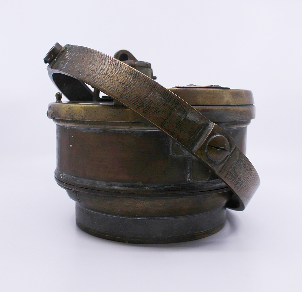 Early 20th c. Bronze Gimballed Compass by F.Smith & Sons - Image 10 of 11