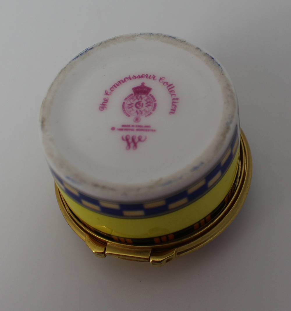 Royal Worcester Pill Box - Image 3 of 3