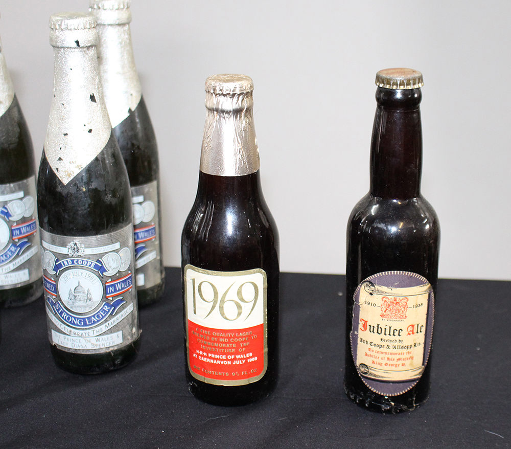 16 Bottles of Commemorative Lager 1981 Ind Coope Diana - Image 2 of 3