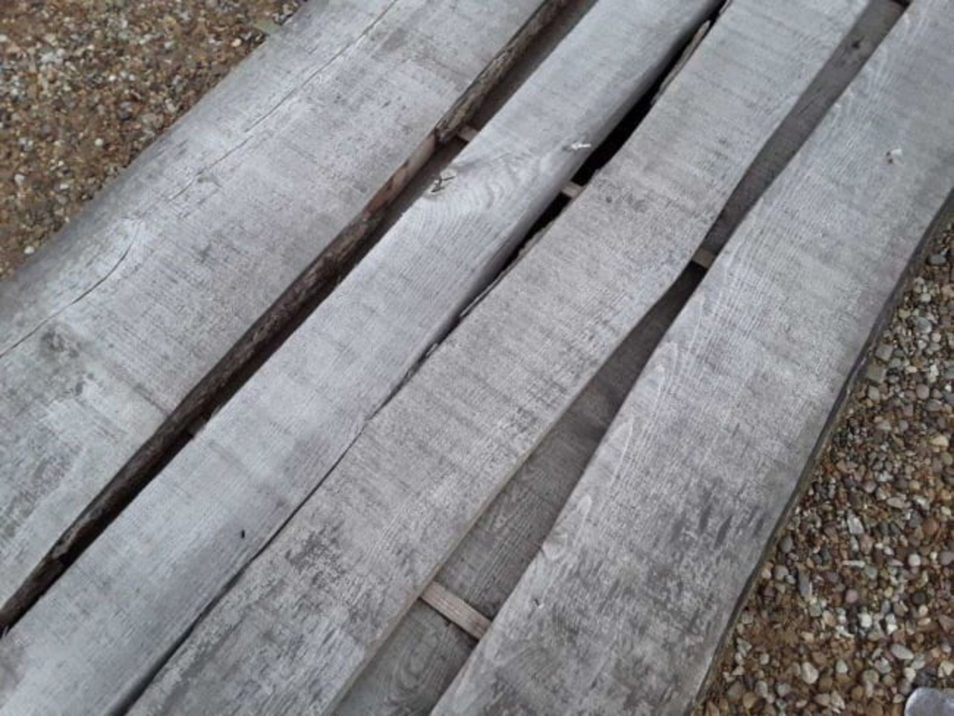 8 x Hardwood Air Dried Sawn English Oak Waney Edge/ Live Edge Timber Boards / Slabs - Image 4 of 5