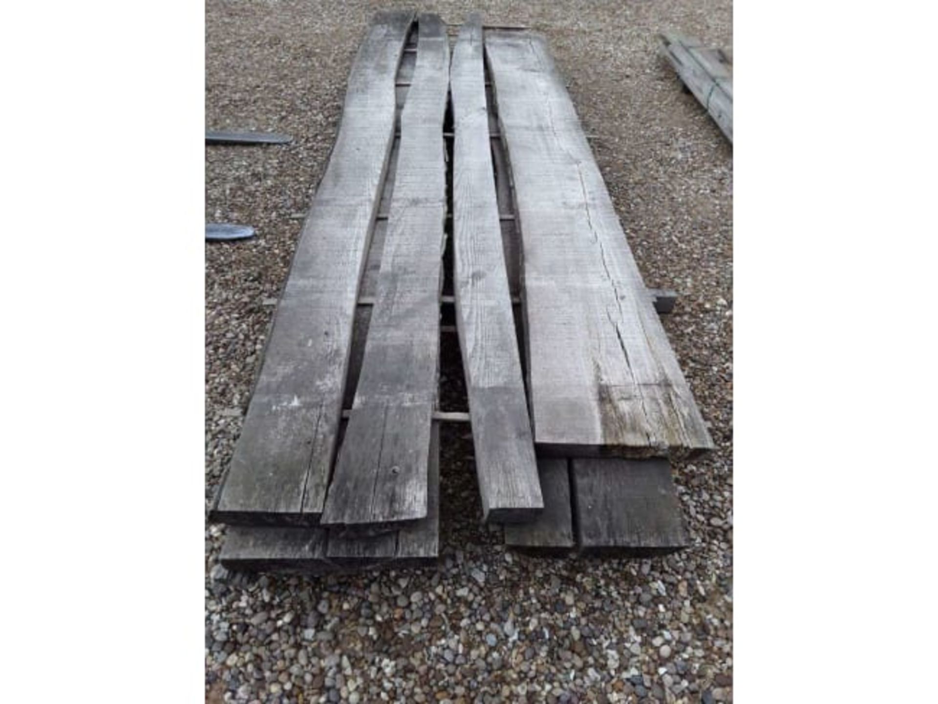 8 x Hardwood Air Dried Sawn English Oak Waney Edge/ Live Edge Timber Boards / Slabs - Image 2 of 5
