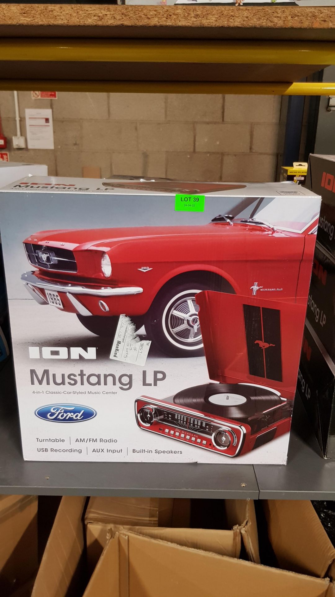 (8B) RRP £99.99. ION Ford Mustang LP. 4 in 1 Classic Car Styled Music Center. (Unit Has Return To M - Image 7 of 7