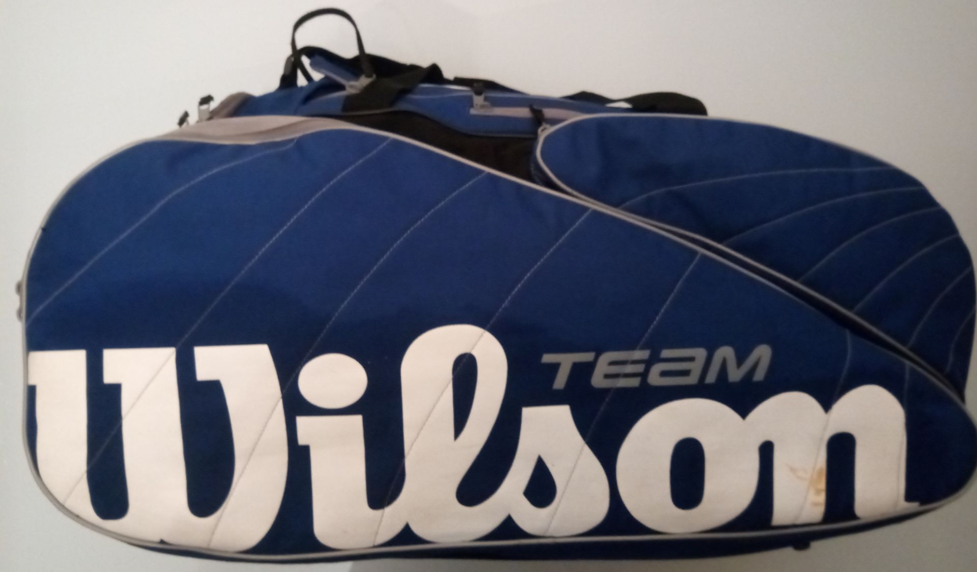 Wilson Team Tennis Bag and 2 x Dunlop I-Zone 5 Tennis Rackets - Image 3 of 9