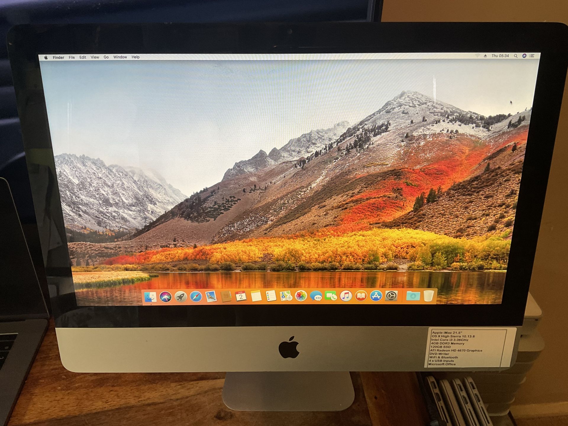 Apple iMac 21.5"""" OS x High Sierra Intel Core I3 4Gb Memory 500Gb Hard Drive Radeon 4670 office