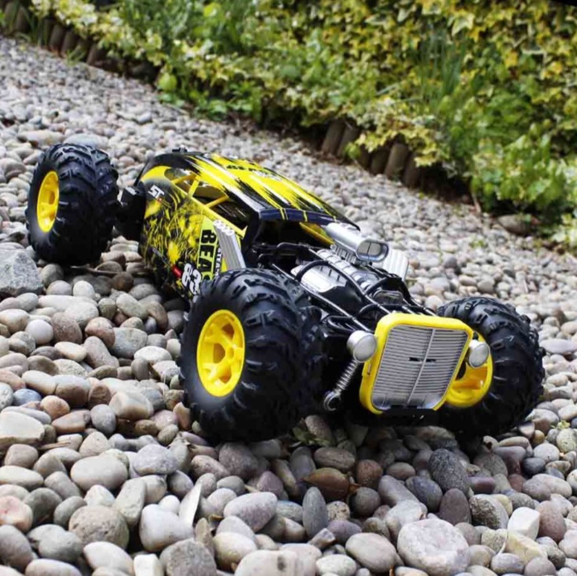 (R8) Lot RRP £150. 3x Red5 RC Crazy Racer 4x4 RRP £50 Each. (Units Have Return To Manufacturer Stic