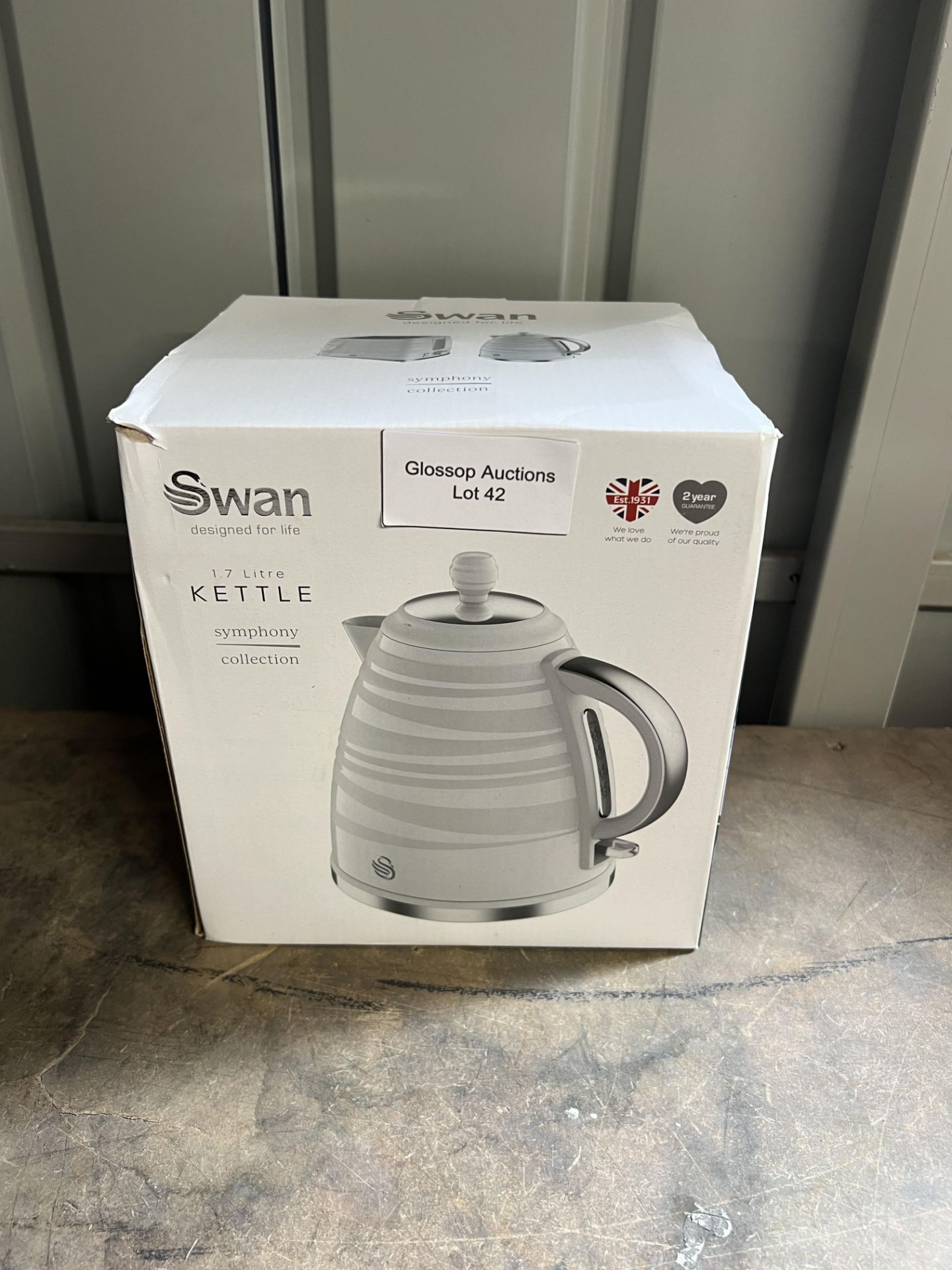 Swan symphony kettle. RRP £59.99 - GRADE U