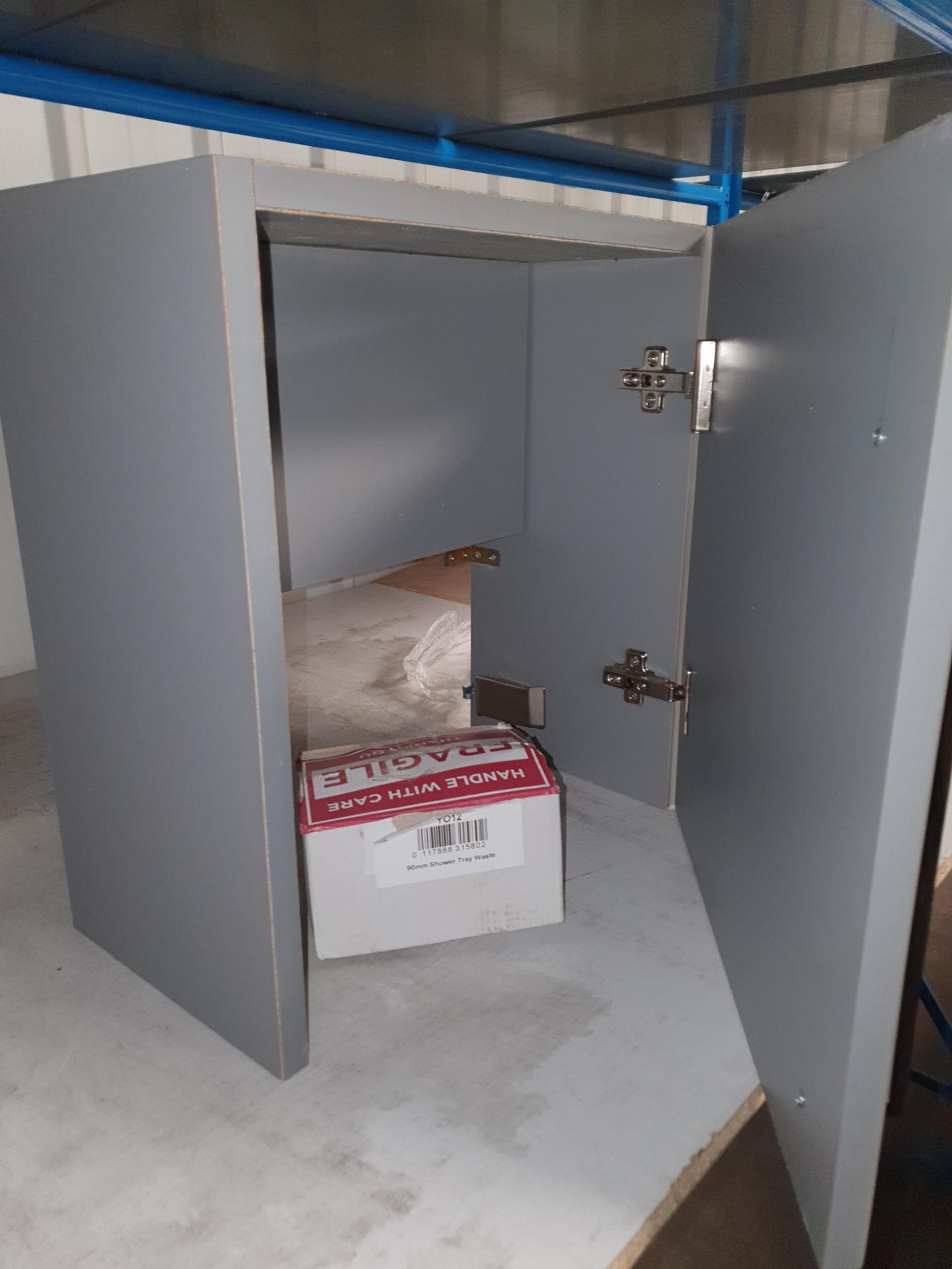 460 x 260 Wall Cabinet & 90mm High Flow Shower Waste. - Image 2 of 2