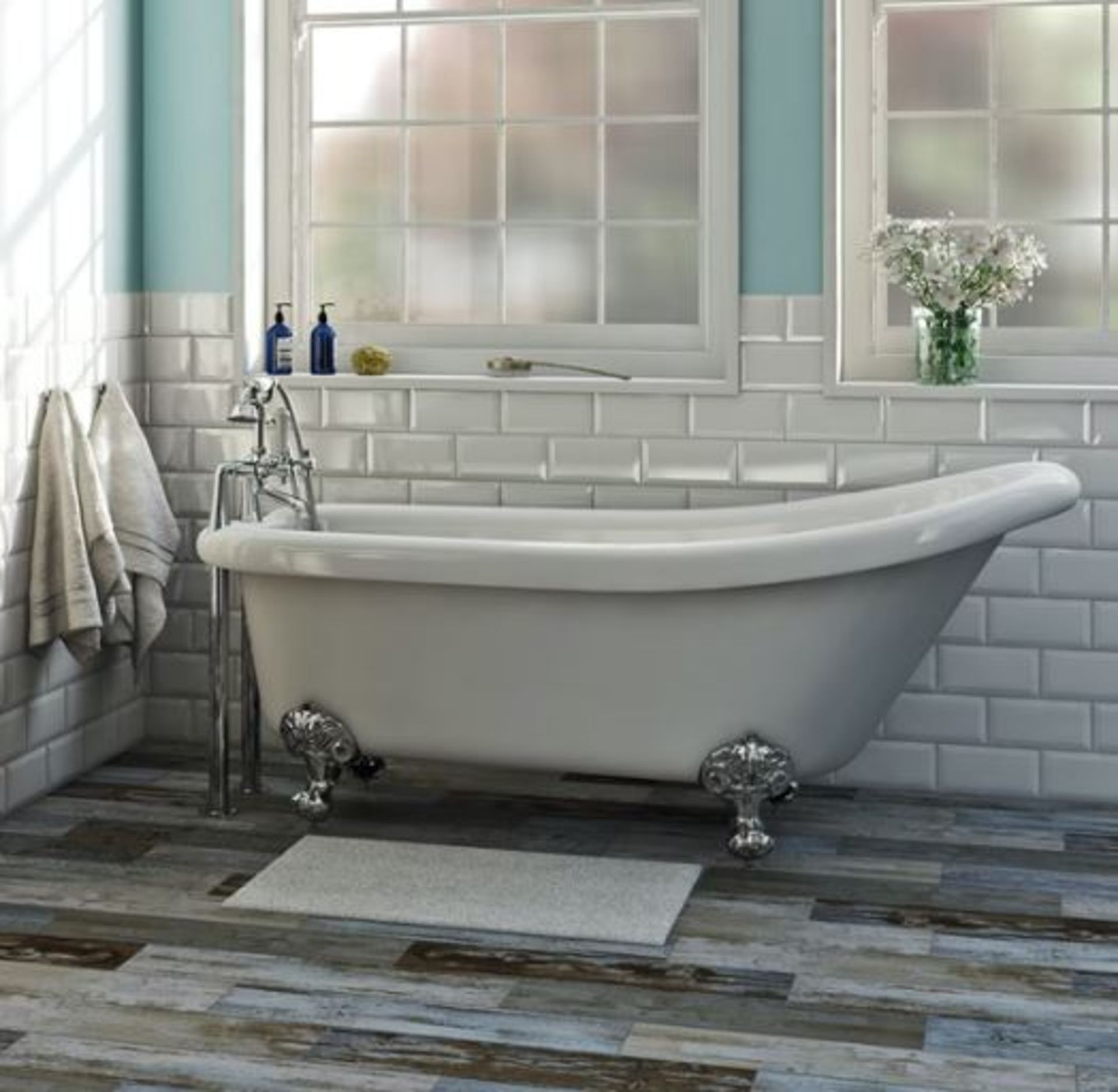 4 x Mixed Baths. 1 x Traditional Roll Top Slipper Bath. 1 x 1000 x 1500 Corner Bath. 1 x 'J' Single