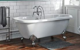 Trader Lot. 1 x Double Ended Traditional Roll Top Bath (Main Body). 1 x Frameless 610 Moving Shower