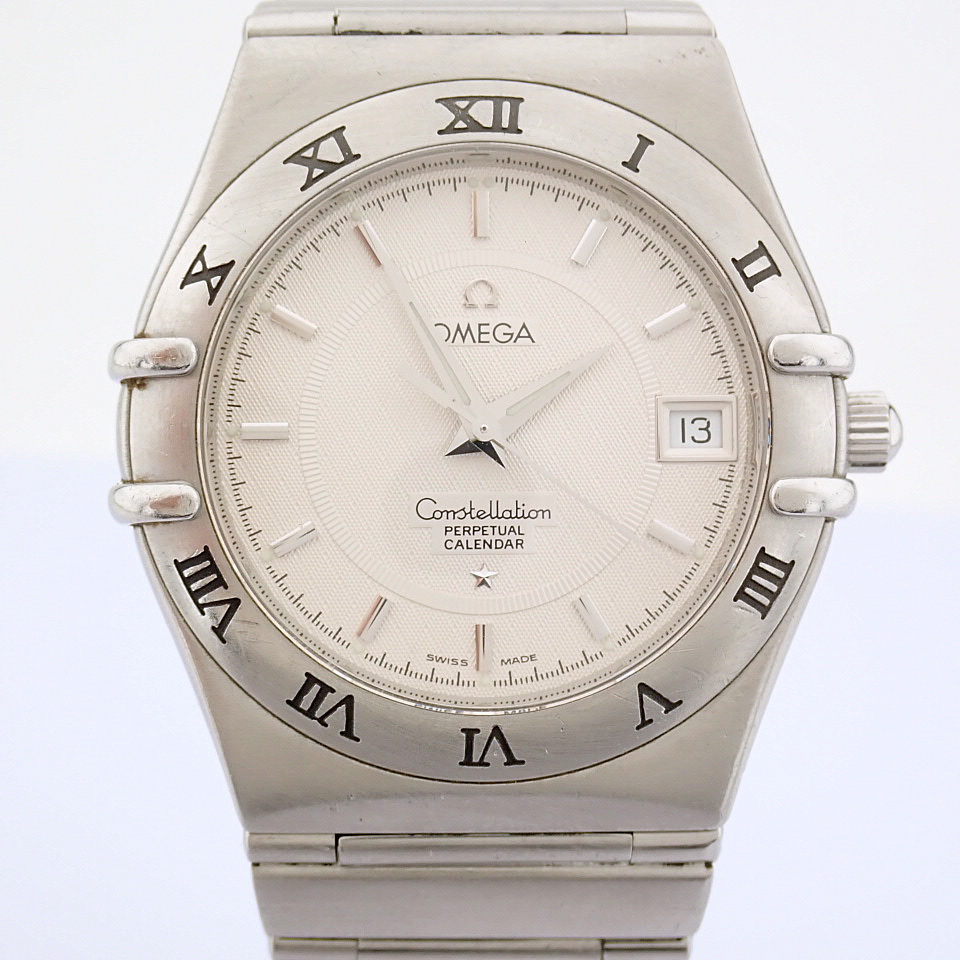 Omega / Constellation Perpetual Calendar 35mm - Gentlmen's Steel Wrist Watch