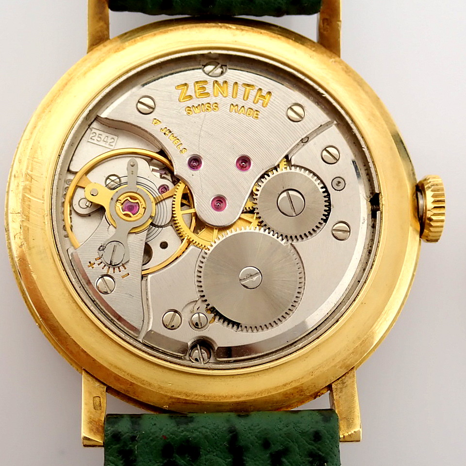 Zenith / 1970 Vintage 18K Yellow Gold - Gentlmen's 18K Yellow Gold Wrist Watch - Image 9 of 11