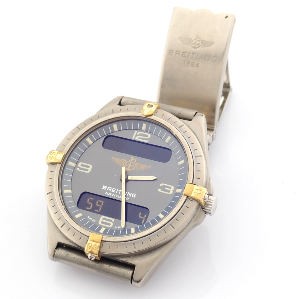Breitling / Navitimer 80360 - Gentlmen's Titanium Wrist Watch - Image 6 of 16