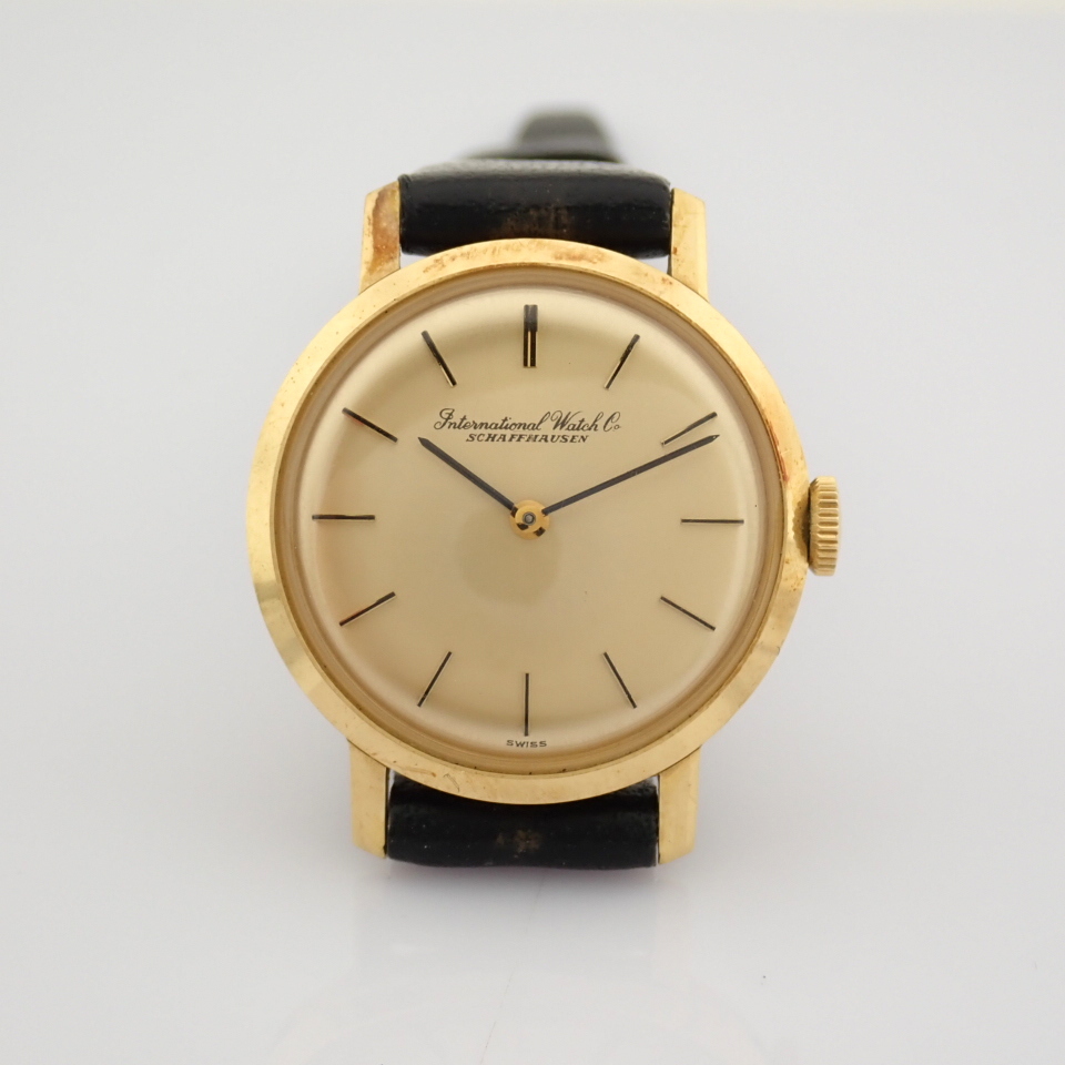 IWC / Schaffhausen 18K - Lady's Yellow gold Wrist Watch - Image 11 of 13