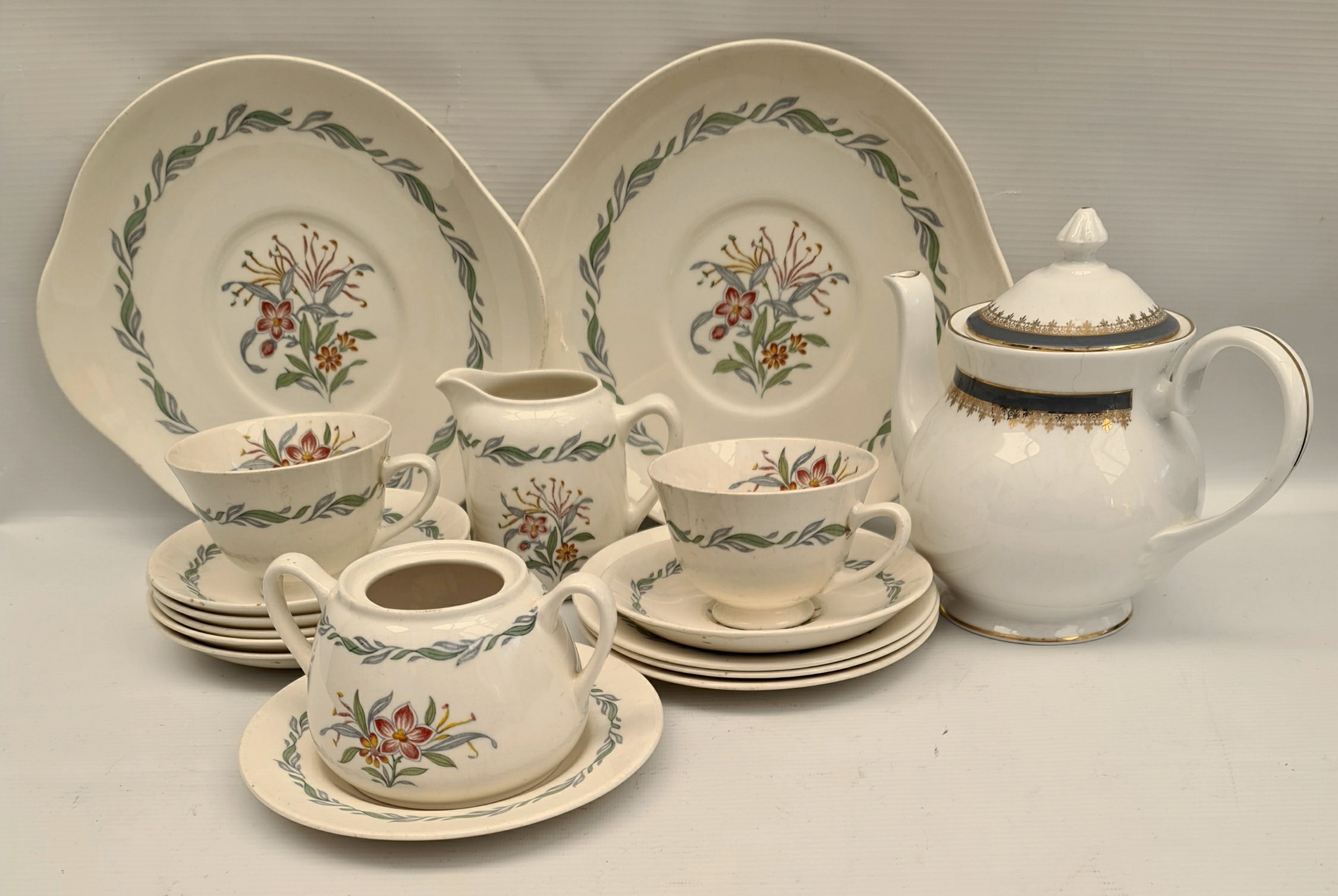 Vintage Royal Doulton Fairfield D6339 Set