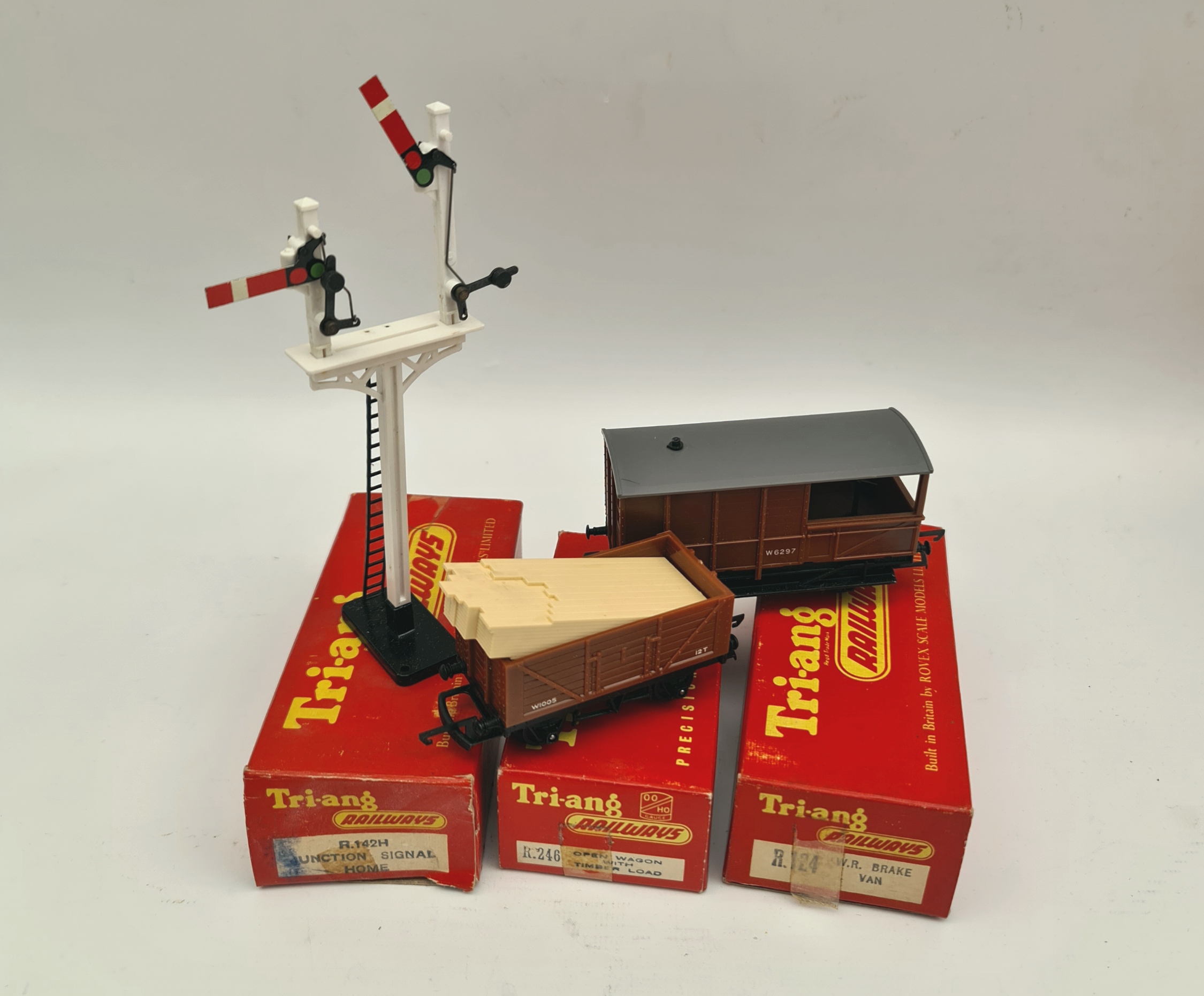 Model Train Tri-ang 00 Signals & Rolling Stock in Original Boxes