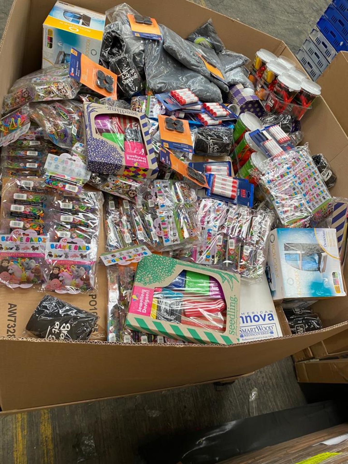 Wholesale Job Lot Pallet of New Mixed Lots Store Returns/Overstocks Stationary Toys etc. - Pal 111