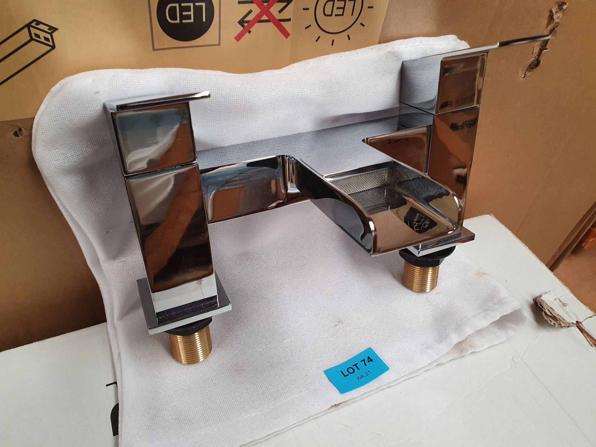 RRP £125. Appears Unused. Orchard Derwent waterfall bath mixer tap. - Image 3 of 3