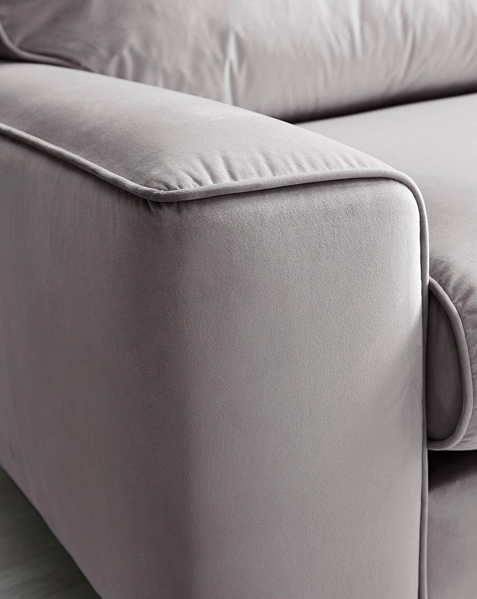 (P) RRP £479. Mallow Loveseat Grey. Discover The Perfect Spot To Curl Up On With The Lush Mallow Lo - Image 4 of 4