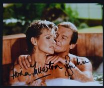 ROGER MOORE (JAMES BOND) Original signature