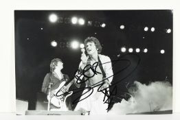 LES McKEOWN (1955-2021) Original signature