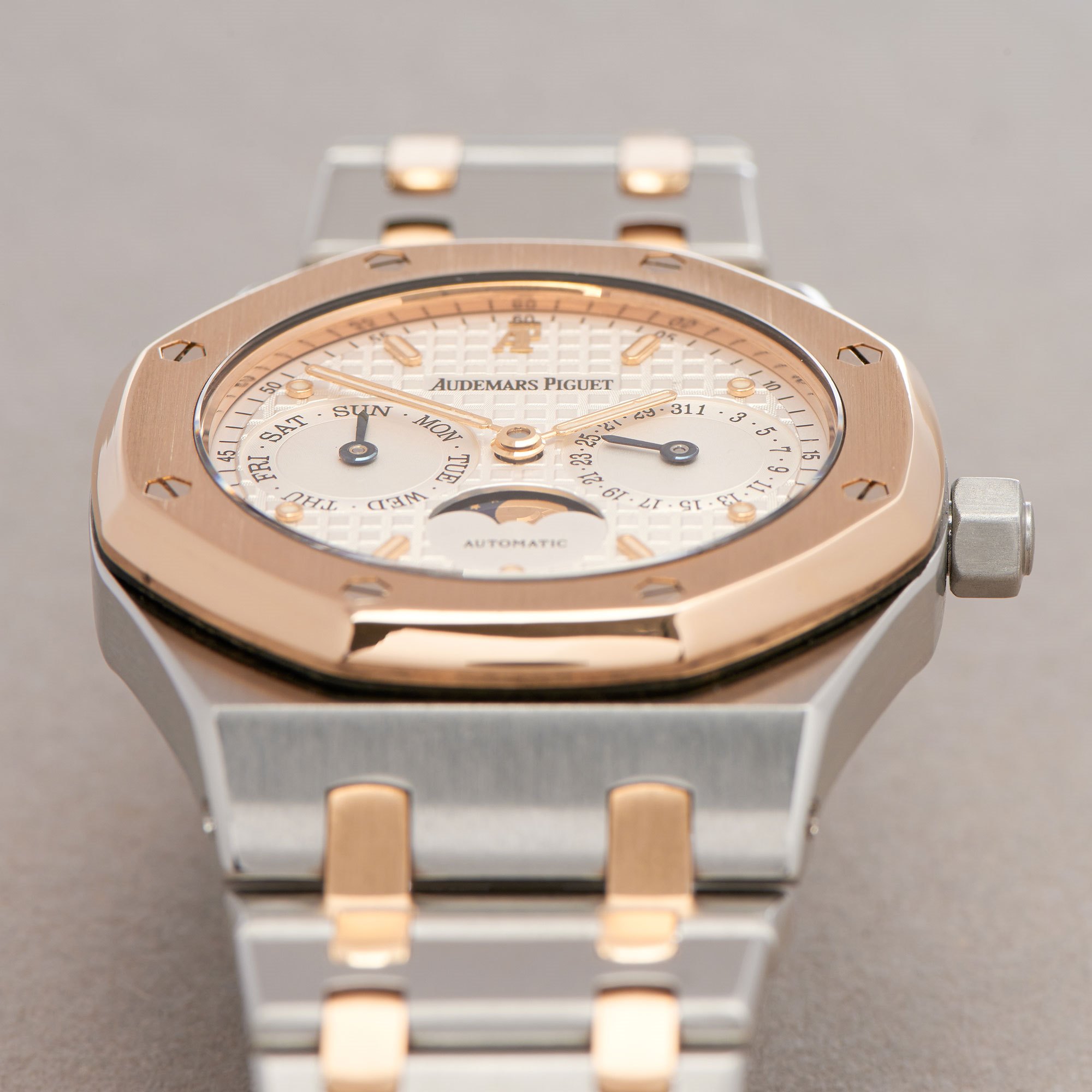 Audemars Piguet Royal Oak Day-Date 18K Yellow Gold & Stainless Steel Watch 25594SA.OO.0789SA.06 - Image 8 of 10