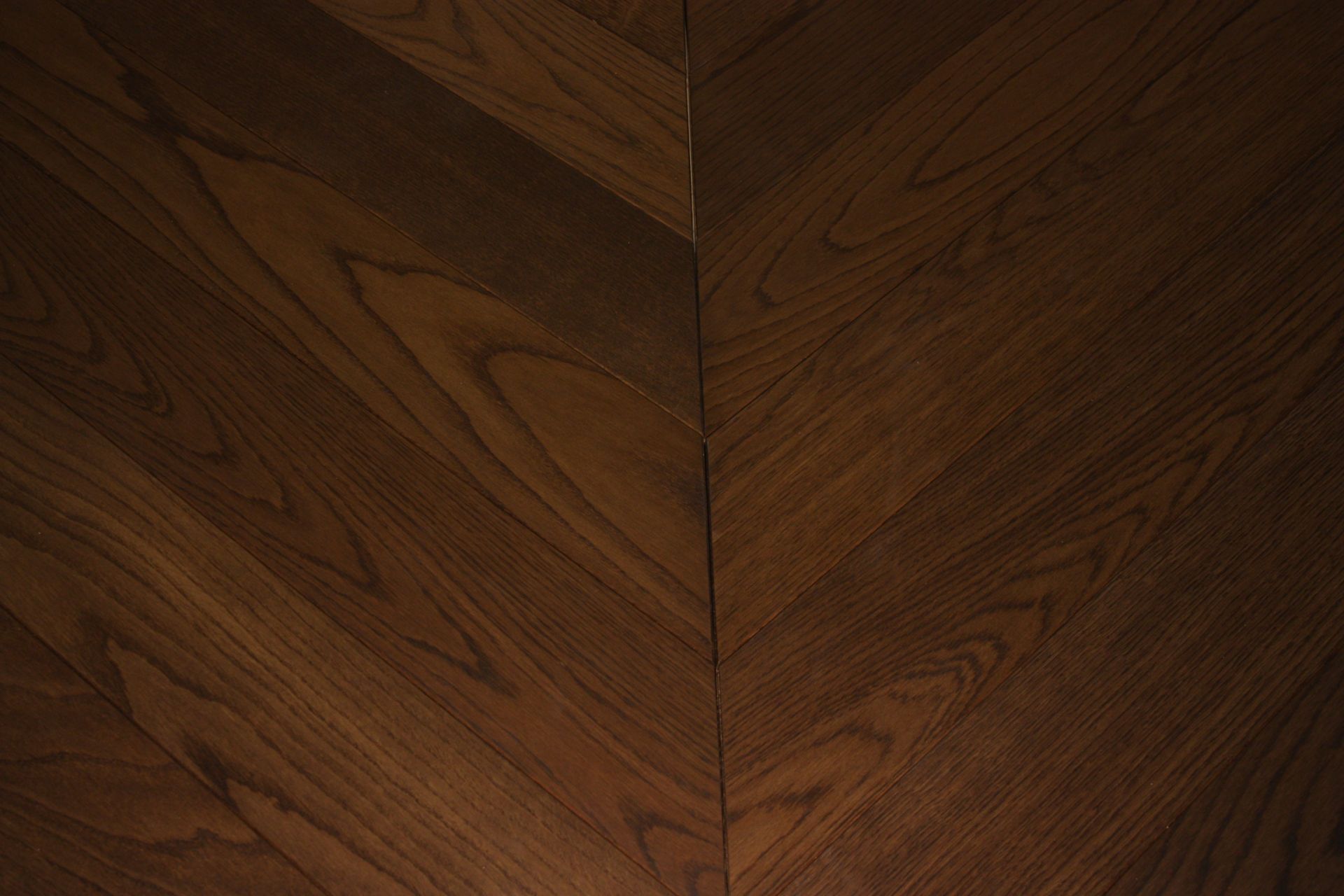 22 Packs, 20.16sqm, European Oak, Quadro Chevron, Prime Grade Wood Flooring, CLEHW3223