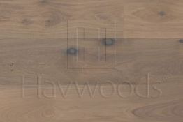 9 packs, 32.97sqm Trapa Bog Look Oak Rustic Grade Wood Flooring CLEHW13069