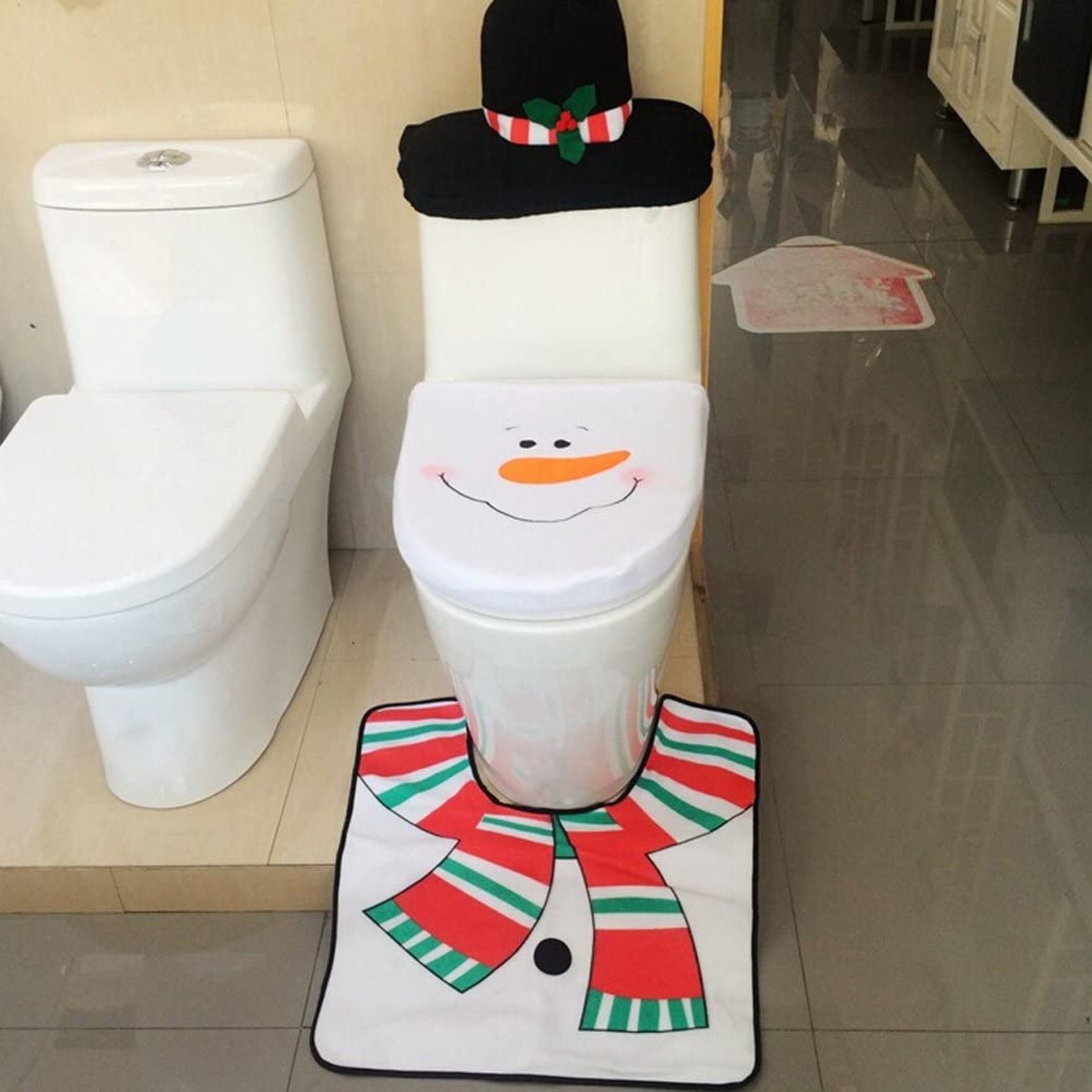 5 x Snowman Toilet Seat Cover, Cistern Cover And Rug Set - Image 3 of 6