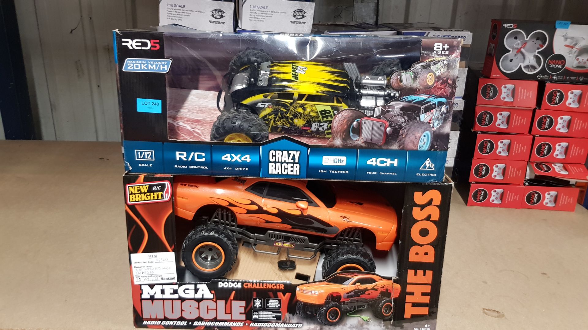 (R11) Lot RRP £90.00. 2x Items. 1x Red5 Crazy Racer 4X4 RC RRP £50.00. 1x Mega Muscle The Boss... - Image 7 of 7
