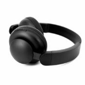 (25/9C) 7x Onn Headset Items. 3x Wireless Headphones Black RRP £20 Each. 1x Wireless Headphones