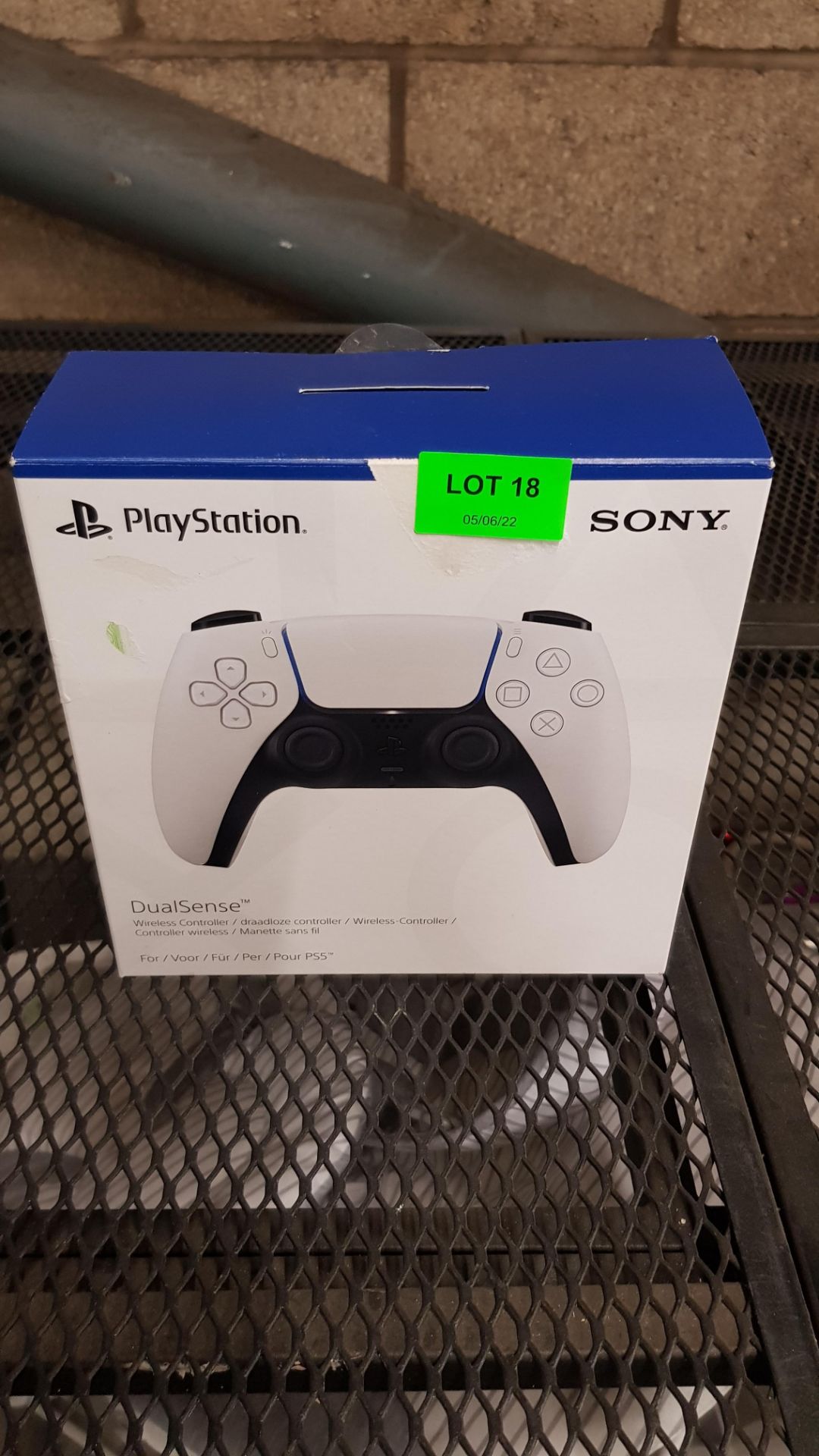 (18/9C) RRP £56.99. Sony Playstation Dualsense Wireless Controller For PS5. - Image 3 of 7