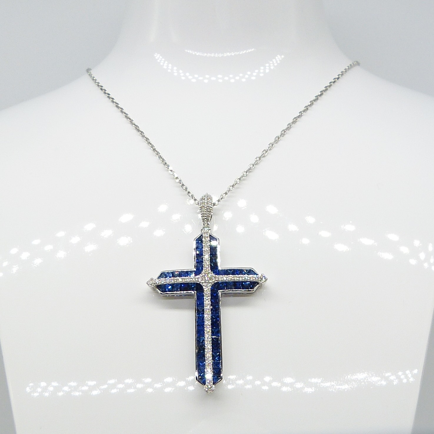 Impressive cross necklace set with natural sapphires and diamonds in 18ct white gold, boxed - Image 3 of 8