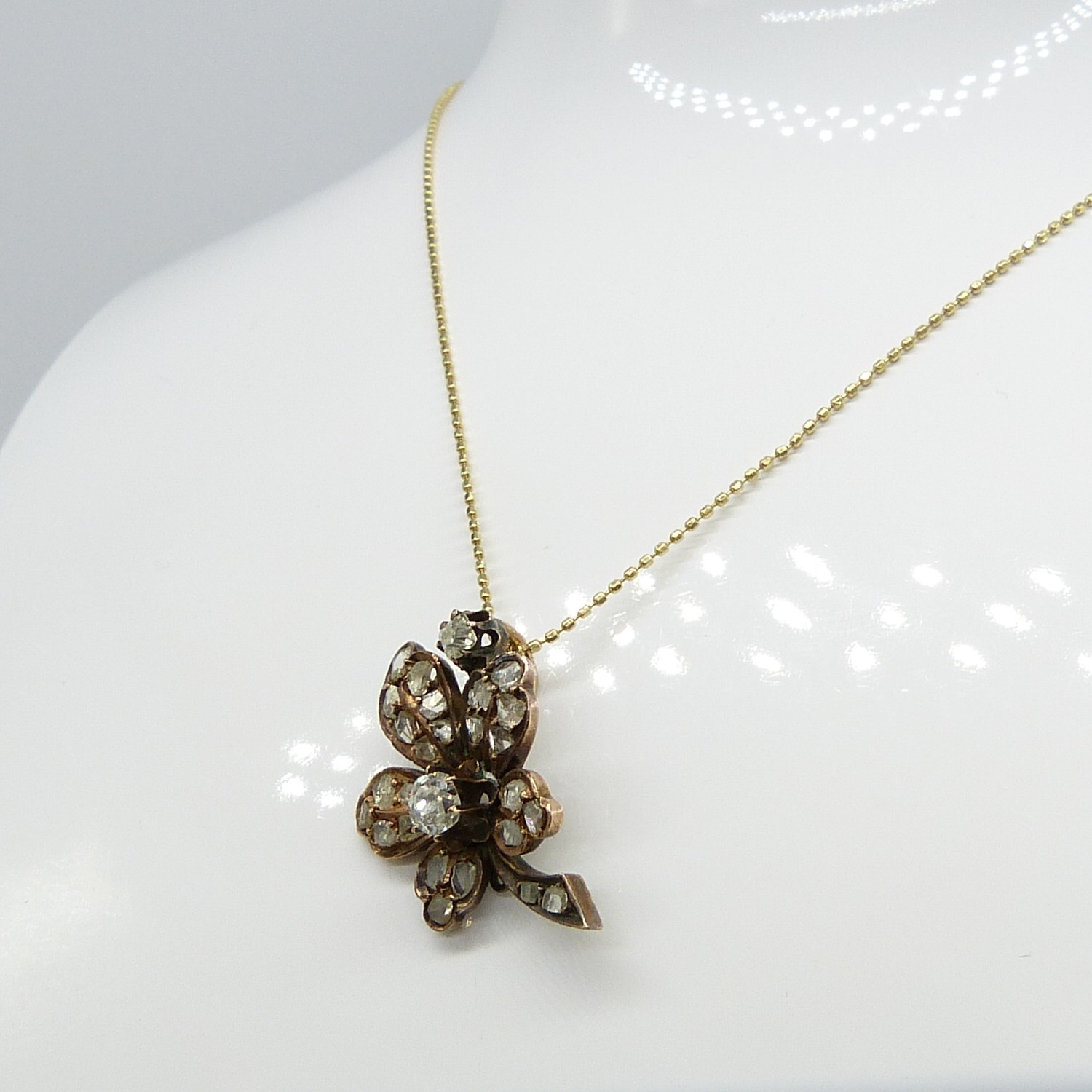 Antique old-cut and rose-cut diamond set flower pendant and chain, 14ct gold - Image 4 of 7