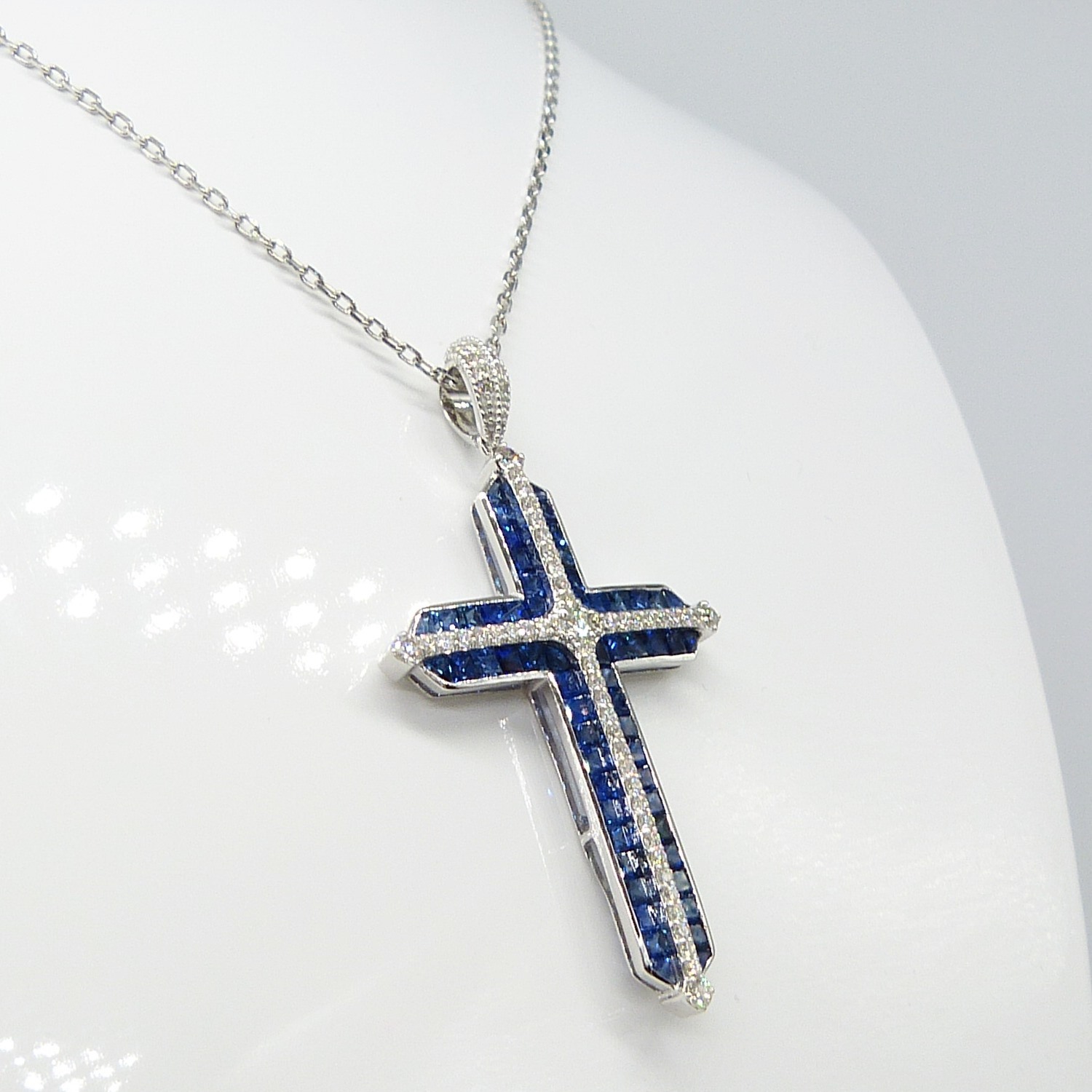 Impressive cross necklace set with natural sapphires and diamonds in 18ct white gold, boxed - Image 4 of 8
