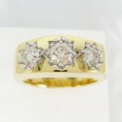 Star-set 1.03 carat graduated round brilliant-cut diamond gypsy-style ring in 9ct yellow gold