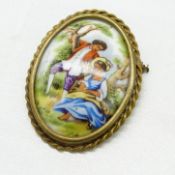 Stunning hand-painted vintage Limoges (France) brooch