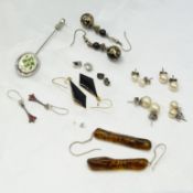 Collection of mixed costume jewellery, boxed