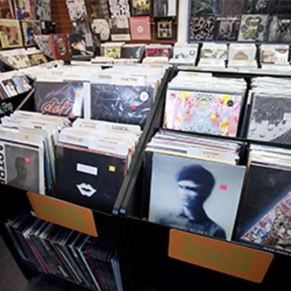 Vinyl Records & Collectables Clearance | Includes Some Very Rare Individual Records & Bulk Lots
