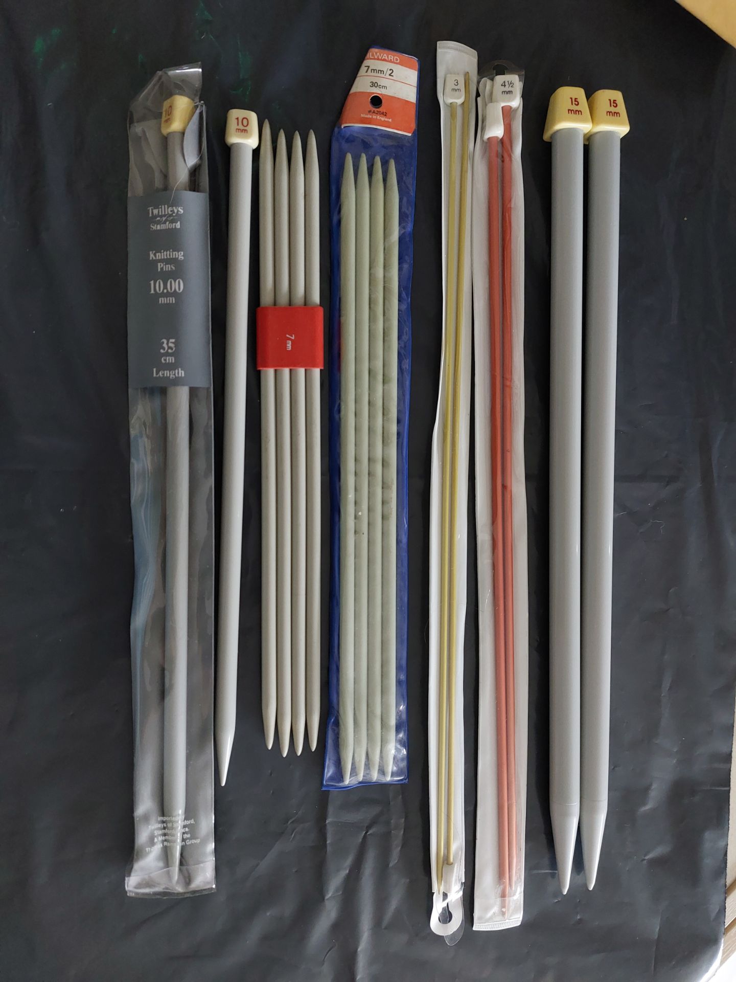 Knitting and Craft Needles - Image 10 of 14