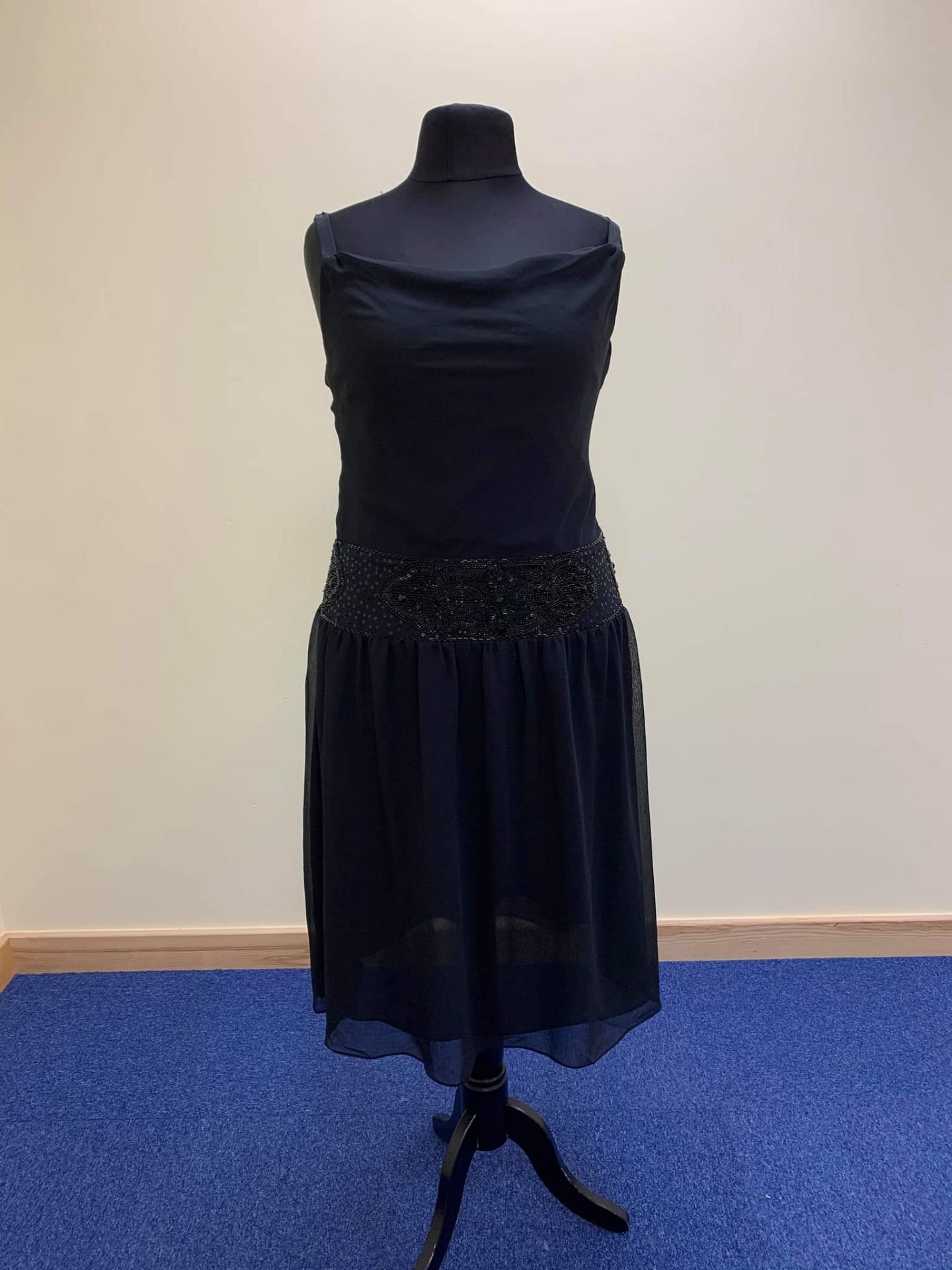 Black Knee Length Dress - Image 6 of 6