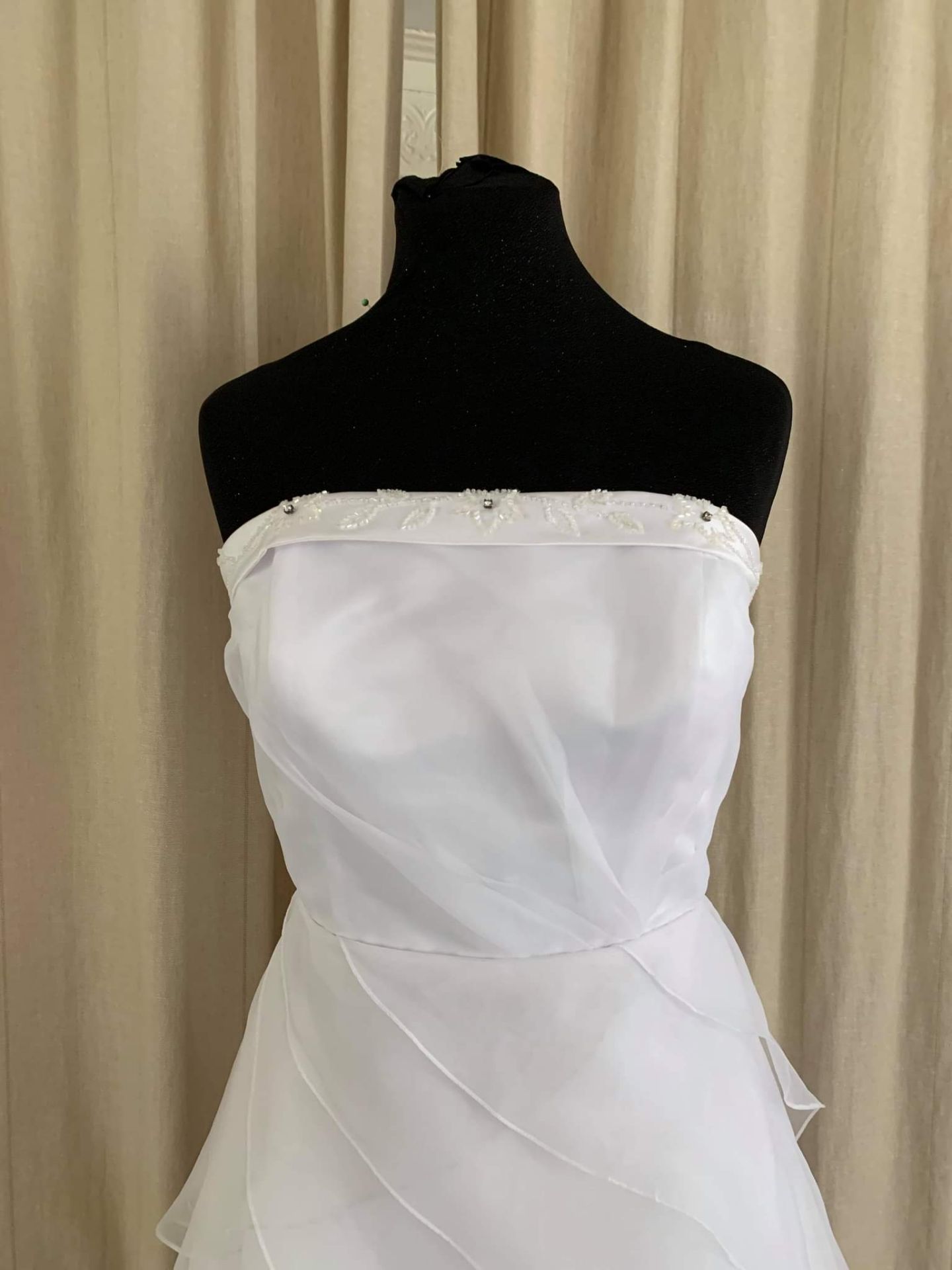 White formal Dress Approx. Size 14 - Image 2 of 6