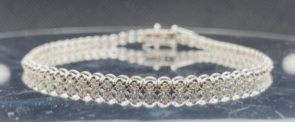 Beautiful 1.45ct VS Diamond Tennis Bracelet with 18k White Gold